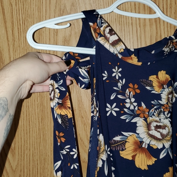 Womans blue dress - Picture 4 of 4